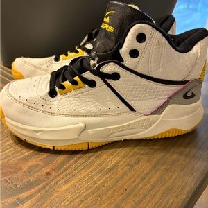 Stylish Kids High-Top Sneakers in White and Yellow